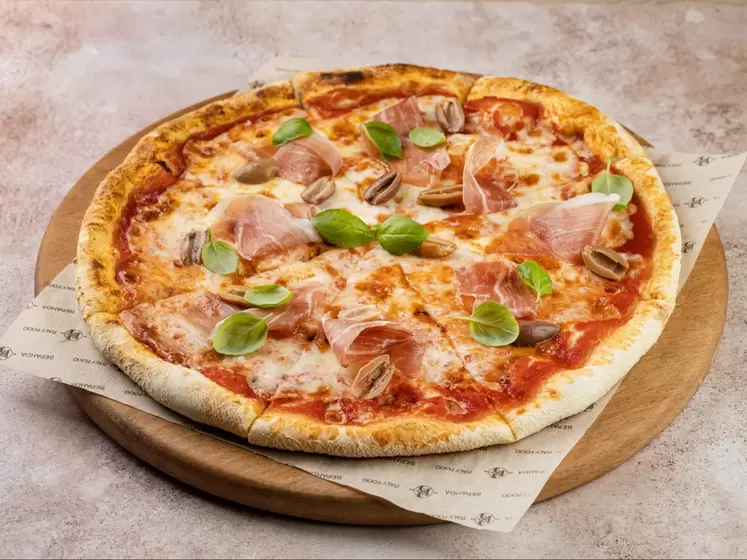 Пицца Маргарита с вяленой уткой 30 см