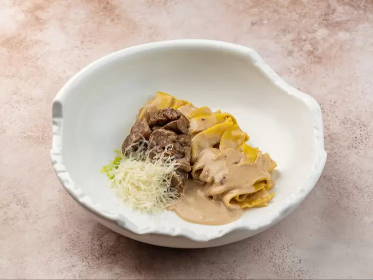 Фетучини с телячьи щечками